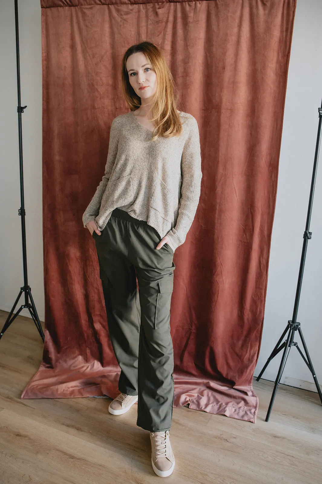 The Robin Pocket Sweater - Taupe